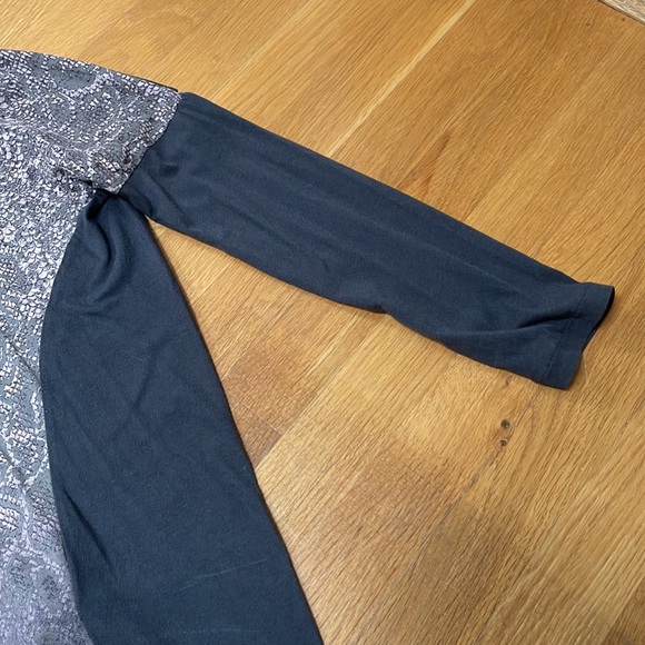 Allsaints Kaa Wave Cut Out Tee, Size S - Picture 5 of 11